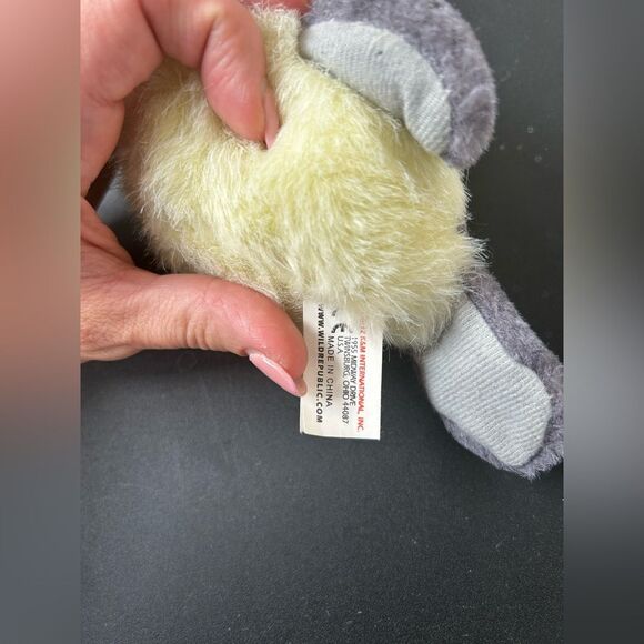 Wild Republic Audubon Birds Black-Capped Chickadee plush - Picture 5 of 8